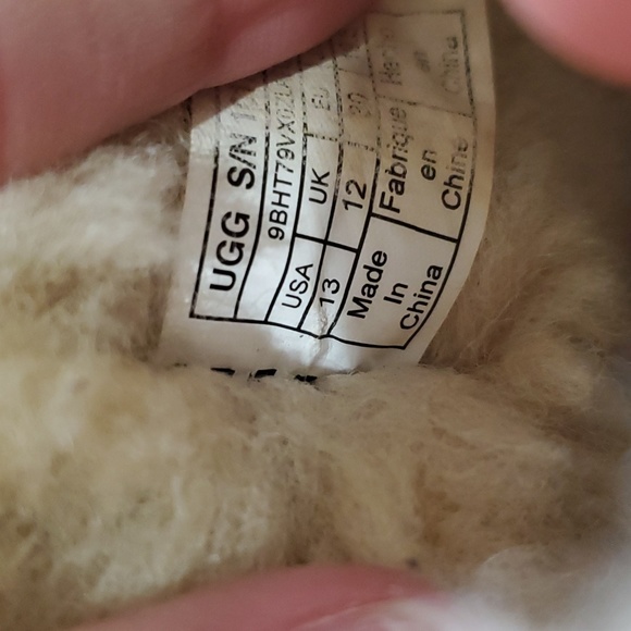 UGG Bailey Bows - Picture 5 of 5